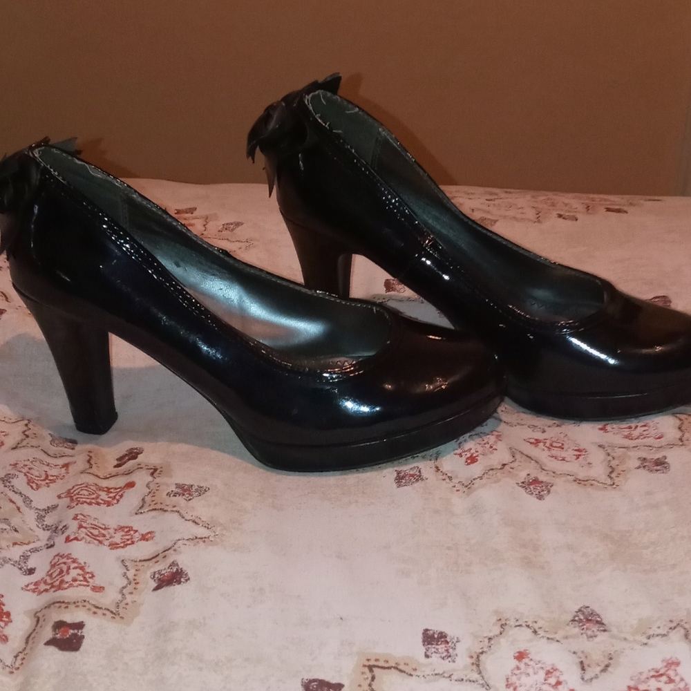 SHOES!!! - Picture 7 of 7